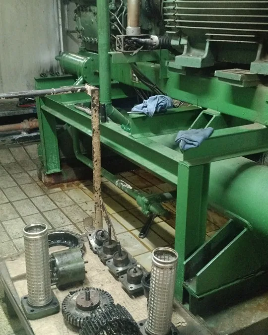 Compressor Sabroe em manutenção